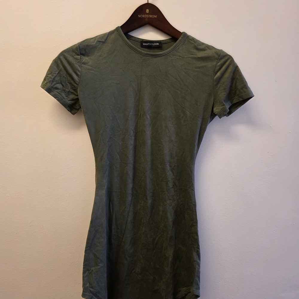 Women's Green Top